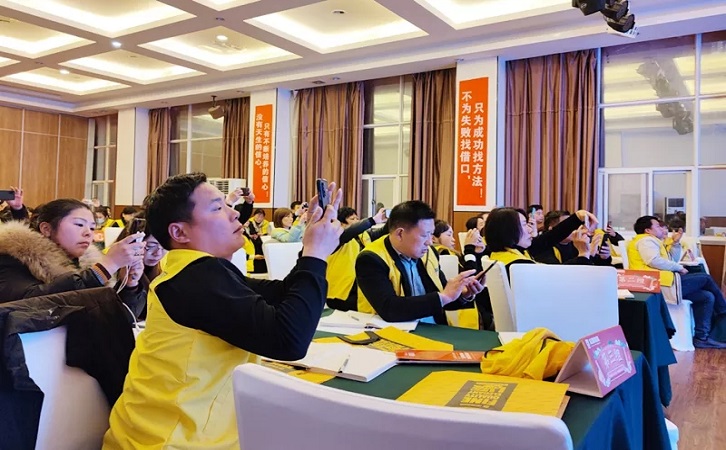 宏陶陶瓷品牌图片